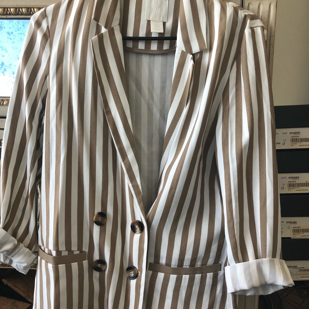H&M striped blazer size xs